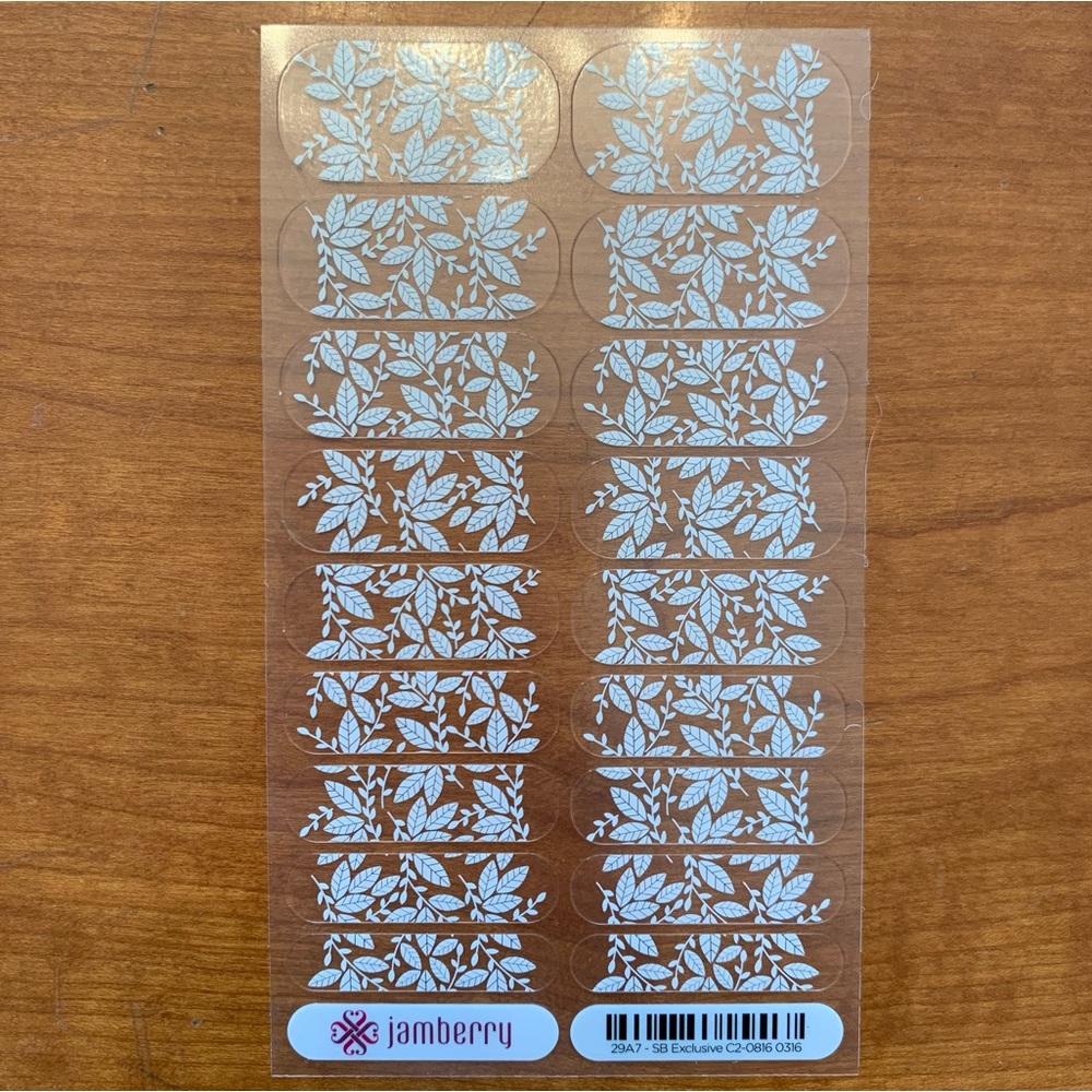 Jamberry Nail Wraps Stylebox White Leaves on Clear, NWT